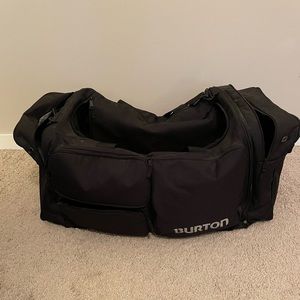 Burton travel gear duffel bag